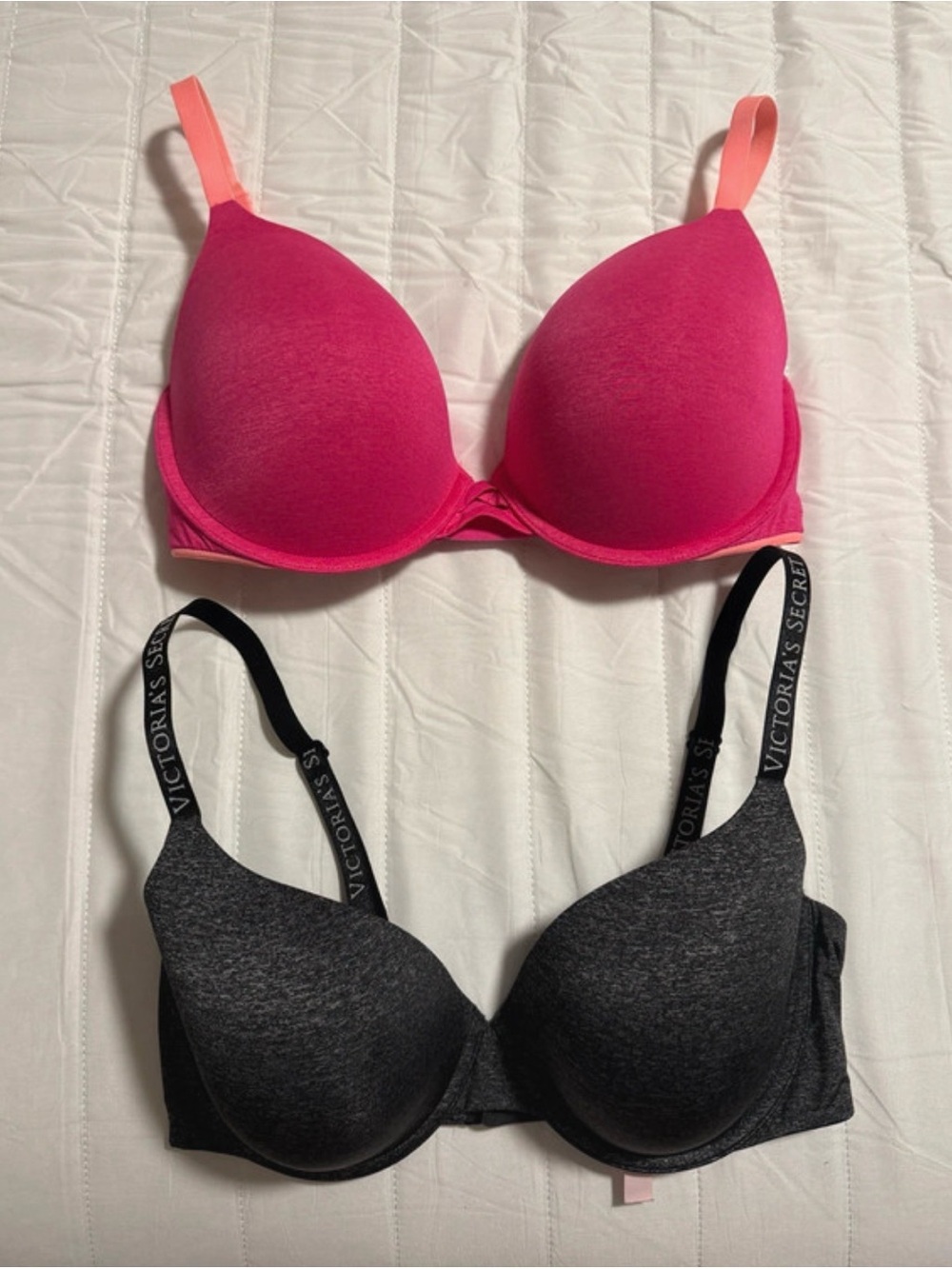 Victoria's Secret Pink & Black Molded Bras Duo